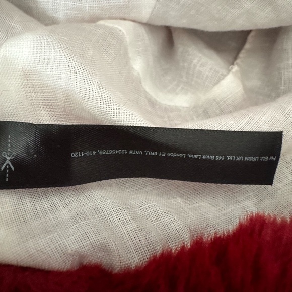 Luxurious Red Faux Fur Hat - Picture 3 of 3